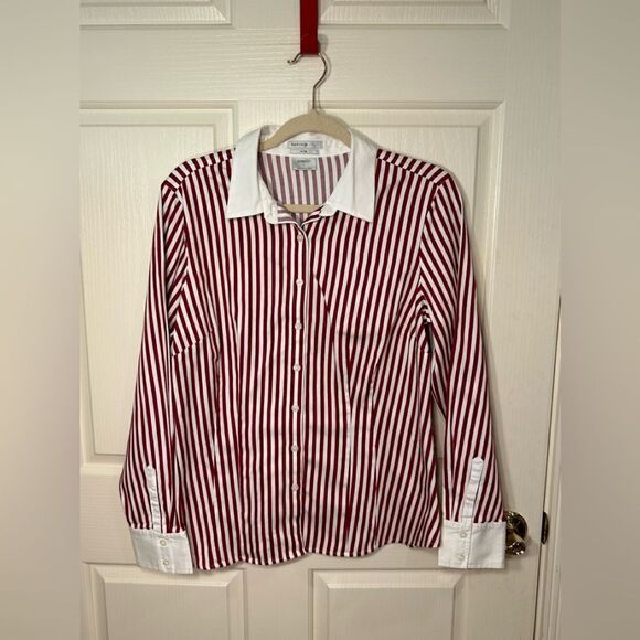 Van Heusen blouse  - Picture 1 of 7